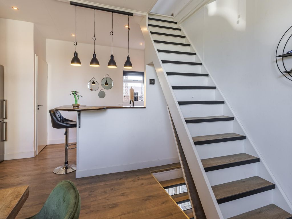 Buitendams 111, HARDINXVELD-GIESSENDAM