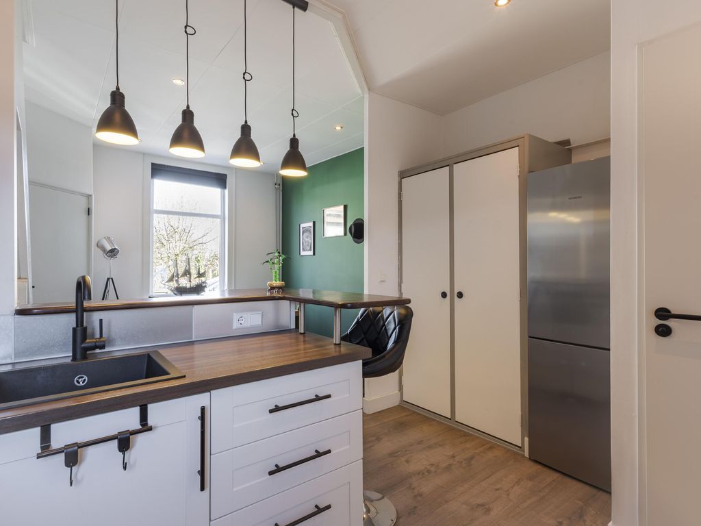 Buitendams 111, HARDINXVELD-GIESSENDAM