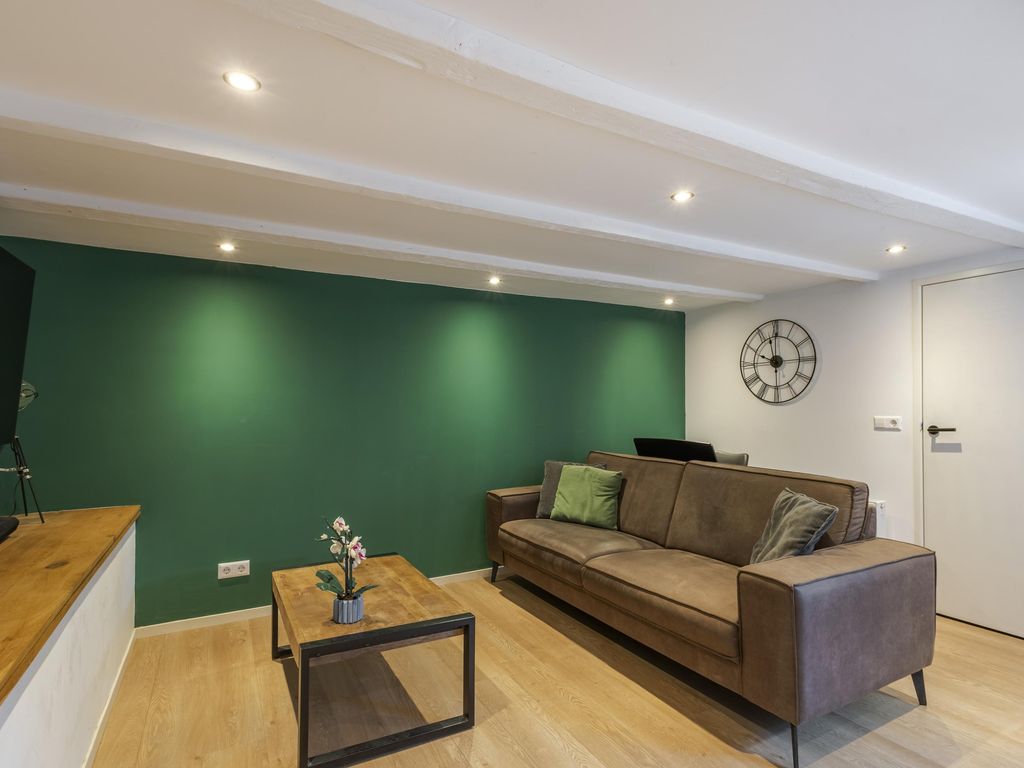 Buitendams 111, HARDINXVELD-GIESSENDAM