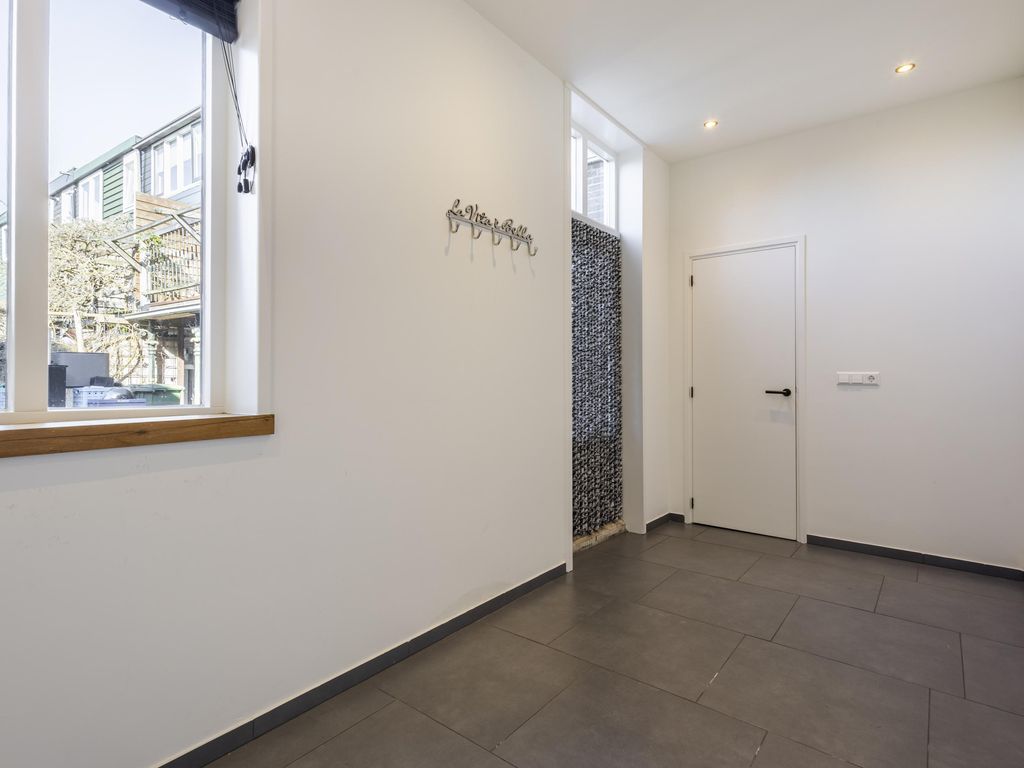 Buitendams 111, HARDINXVELD-GIESSENDAM