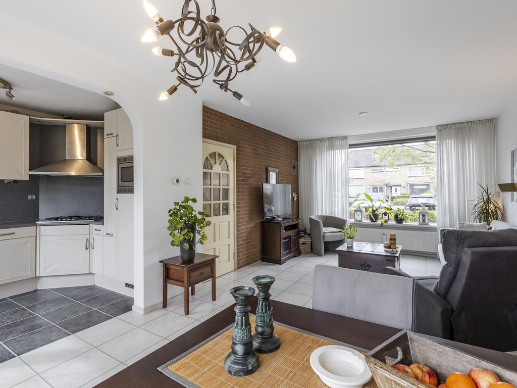 Saturnusstraat 13, HARDINXVELD-GIESSENDAM