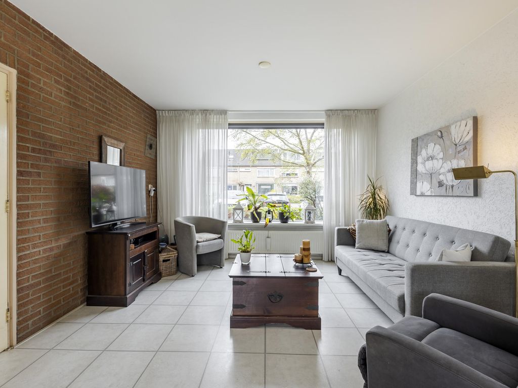 Saturnusstraat 13, HARDINXVELD-GIESSENDAM