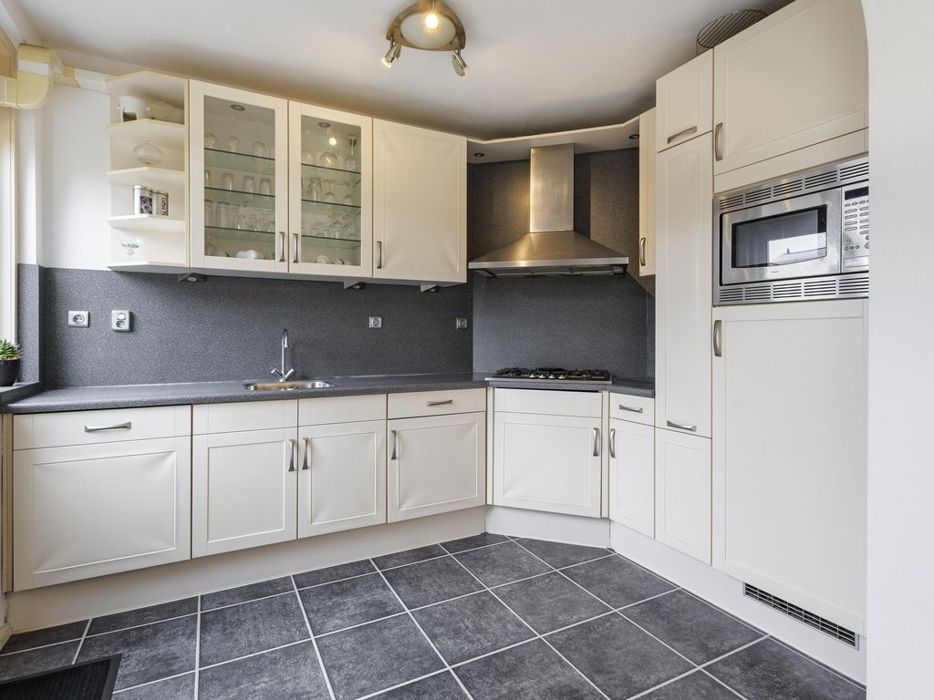 Saturnusstraat 13, HARDINXVELD-GIESSENDAM