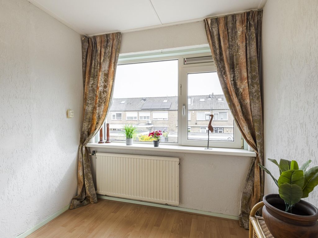 Saturnusstraat 13, HARDINXVELD-GIESSENDAM