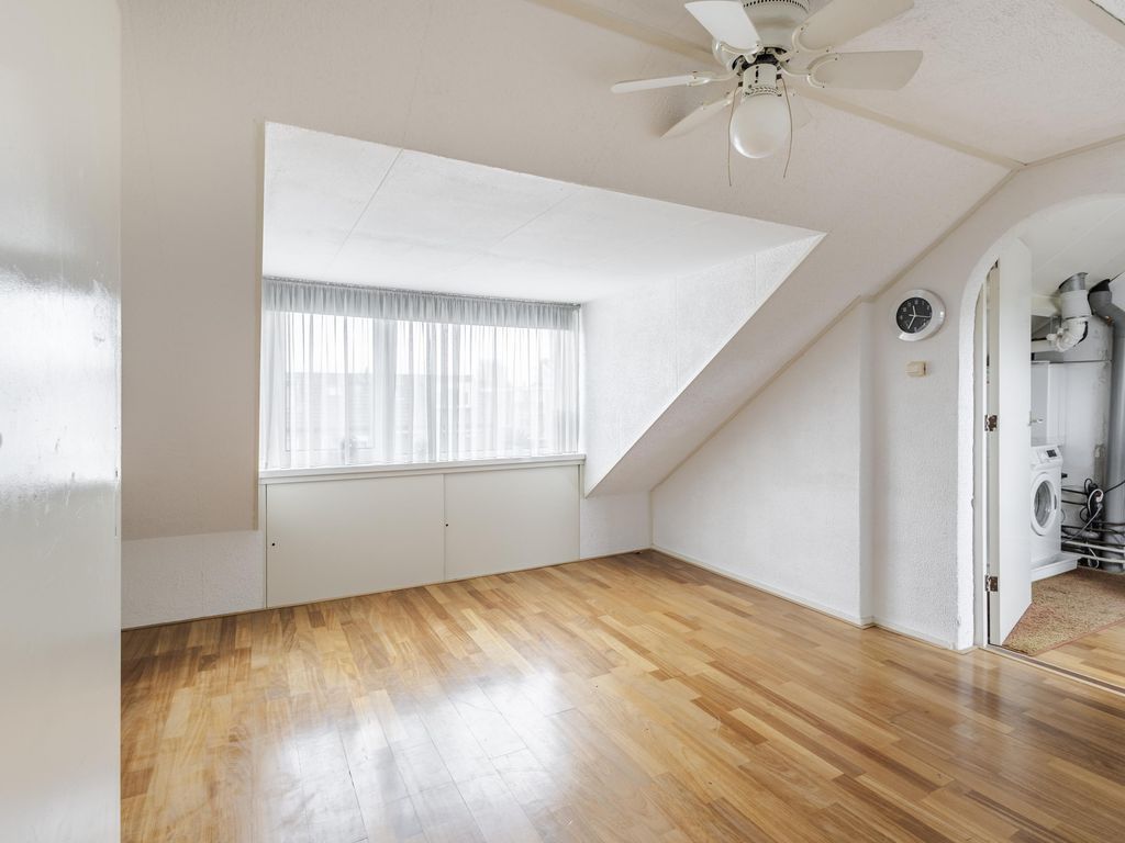 Saturnusstraat 13, HARDINXVELD-GIESSENDAM