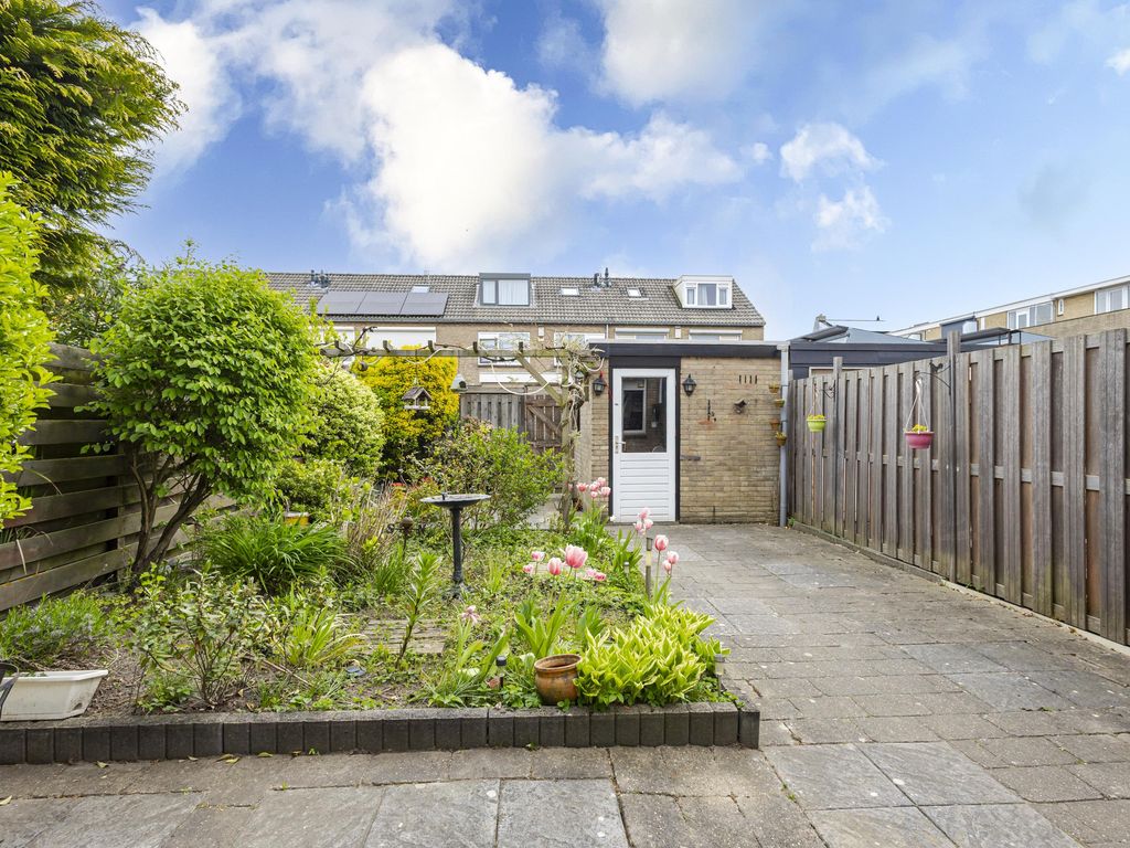 Saturnusstraat 13, HARDINXVELD-GIESSENDAM