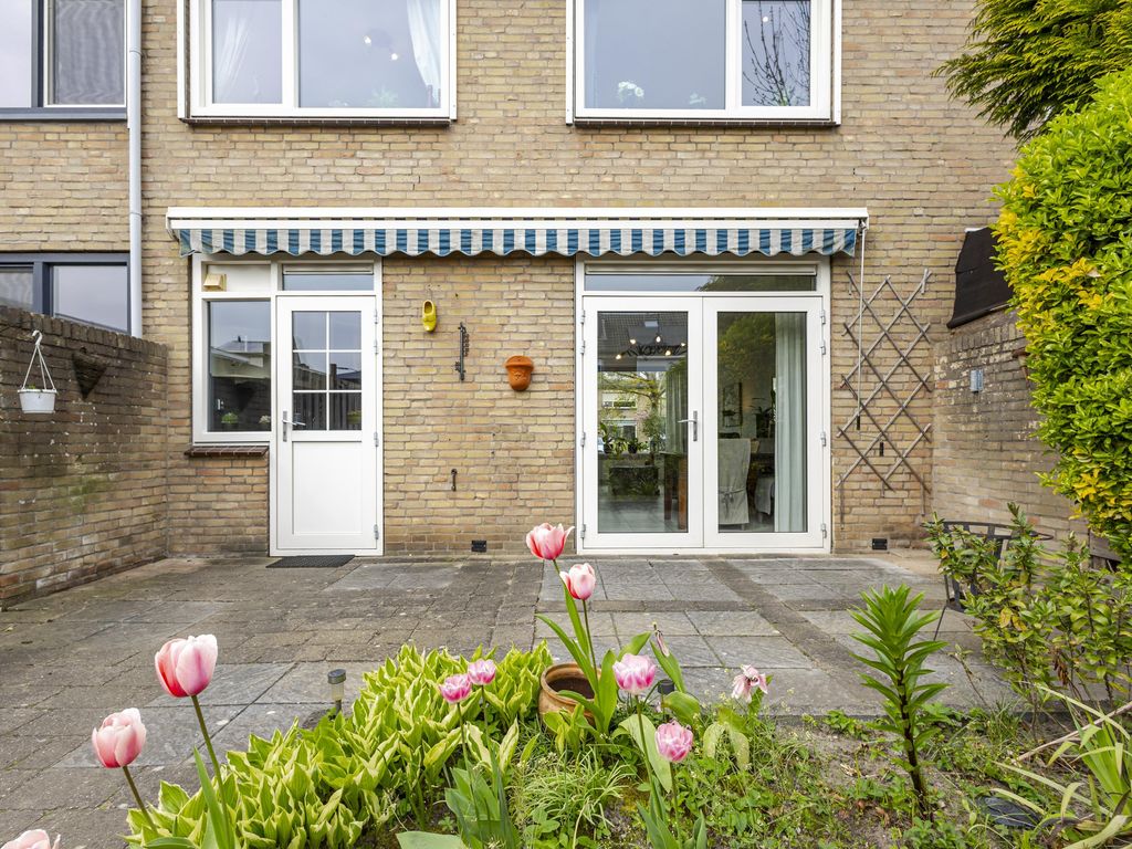 Saturnusstraat 13, HARDINXVELD-GIESSENDAM