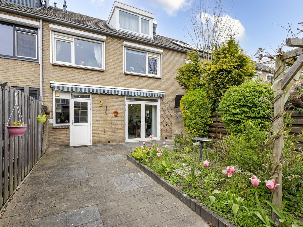 Saturnusstraat 13, HARDINXVELD-GIESSENDAM