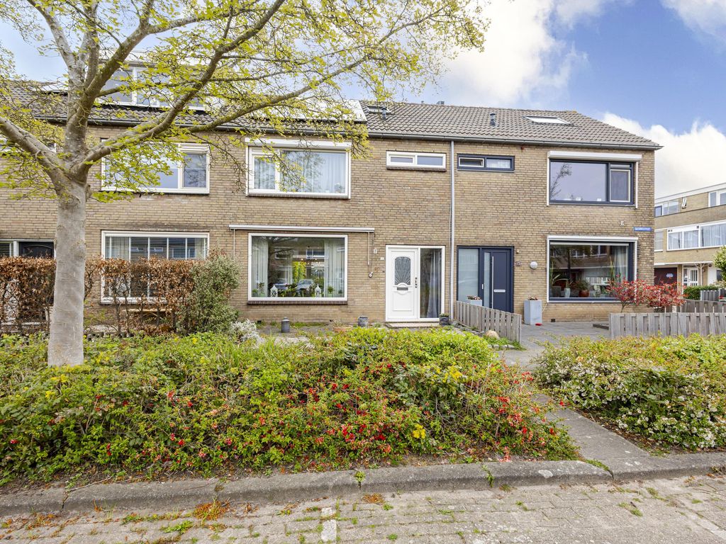 Saturnusstraat 13, HARDINXVELD-GIESSENDAM