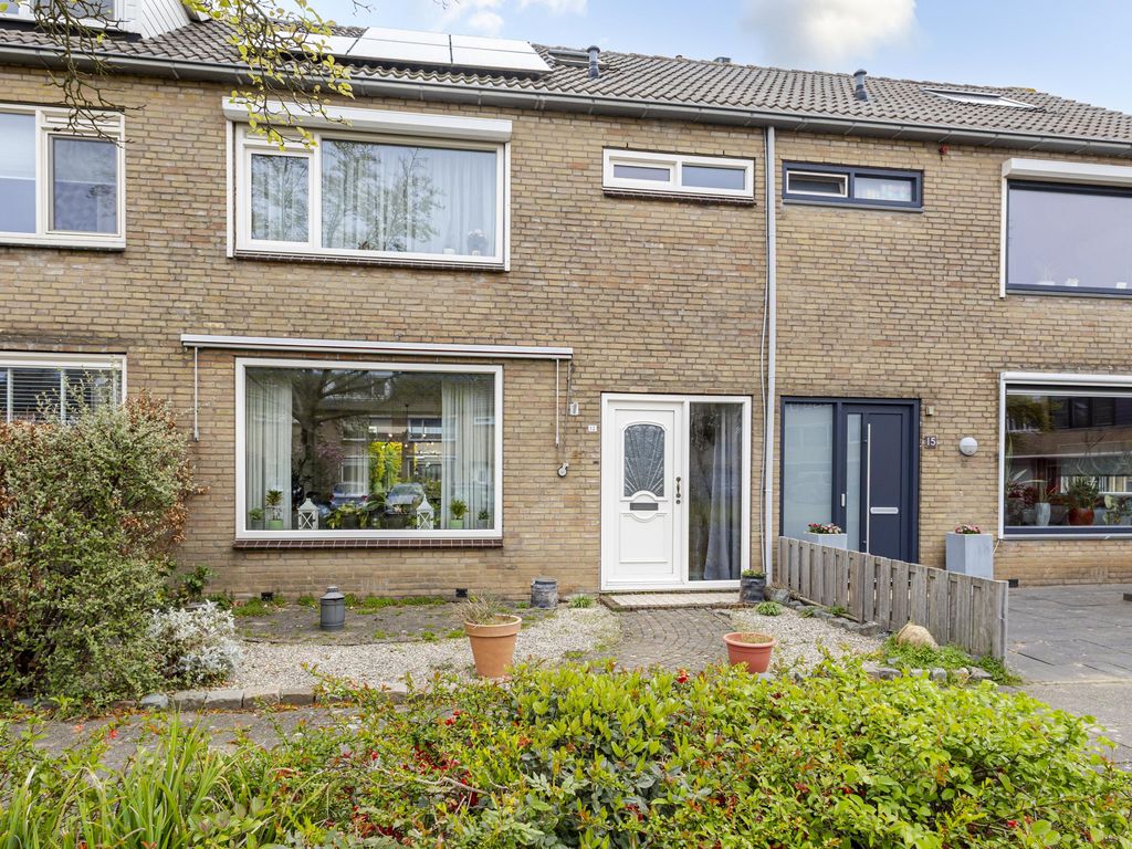 Saturnusstraat 13, HARDINXVELD-GIESSENDAM