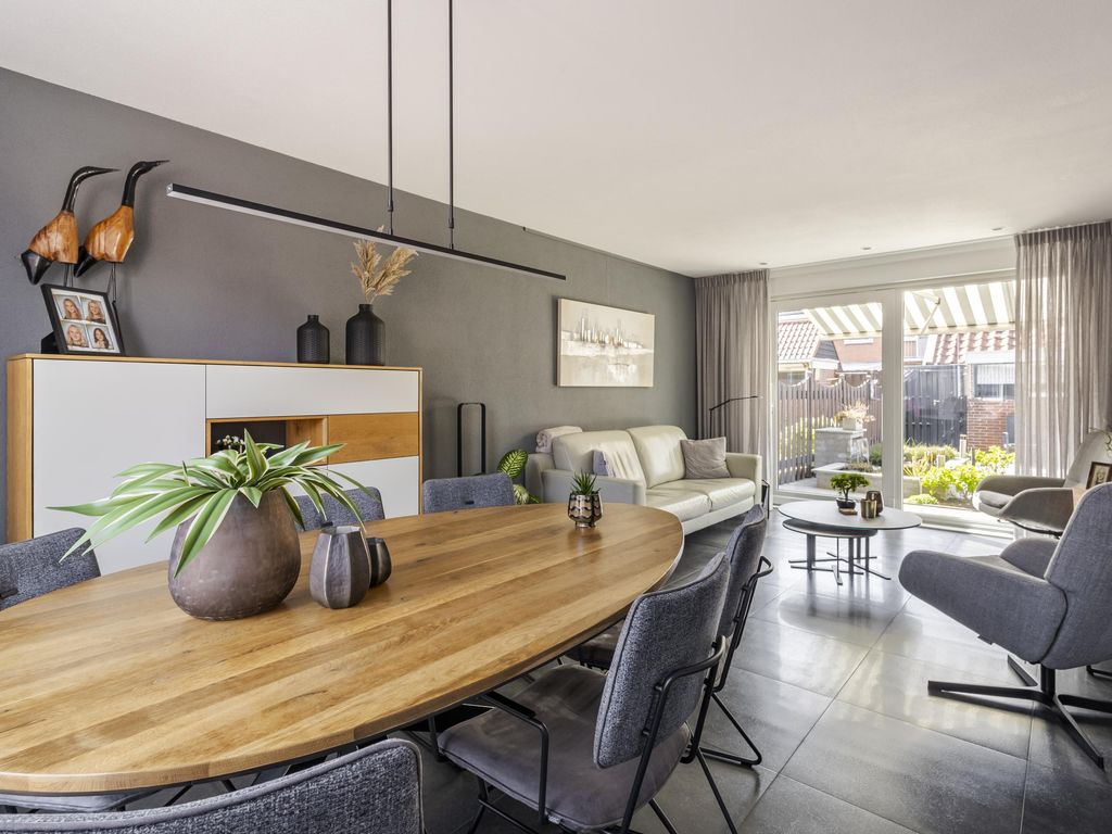 Rembrandtstraat 55, Hardinxveld-Giessendam