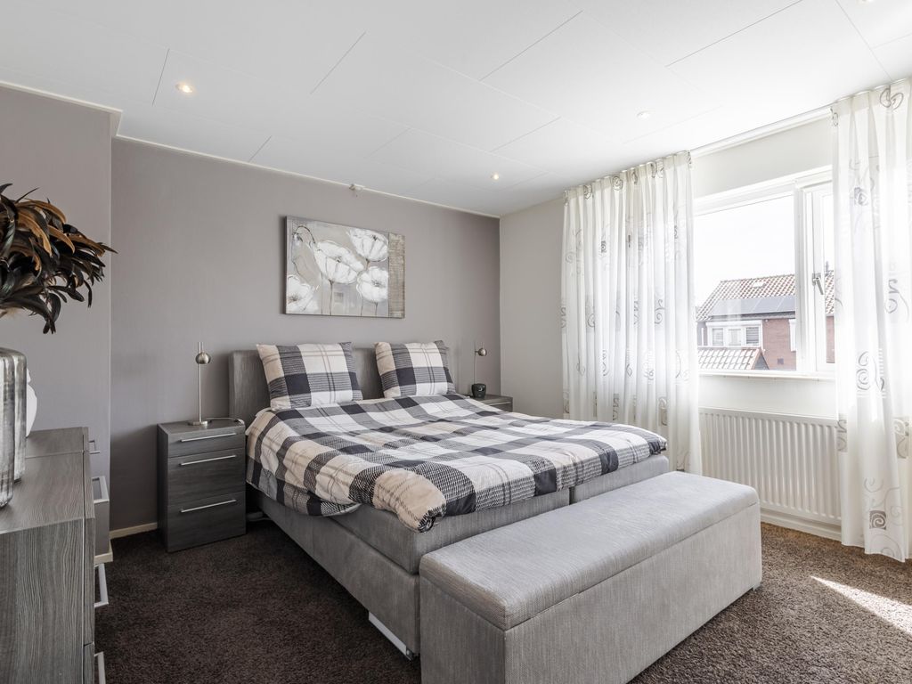 Rembrandtstraat 55, Hardinxveld-Giessendam