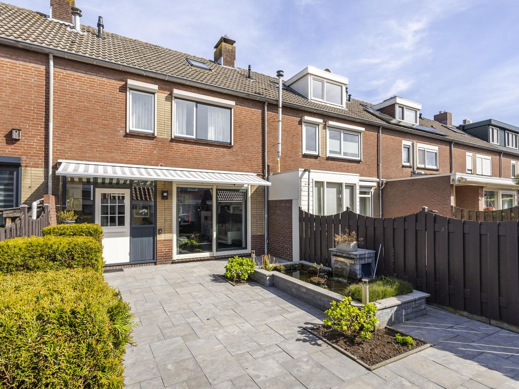 Rembrandtstraat 55, Hardinxveld-Giessendam