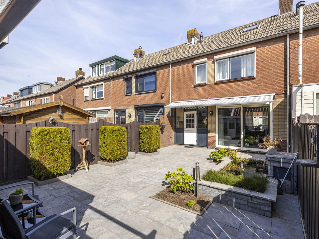 Rembrandtstraat 55, Hardinxveld-Giessendam