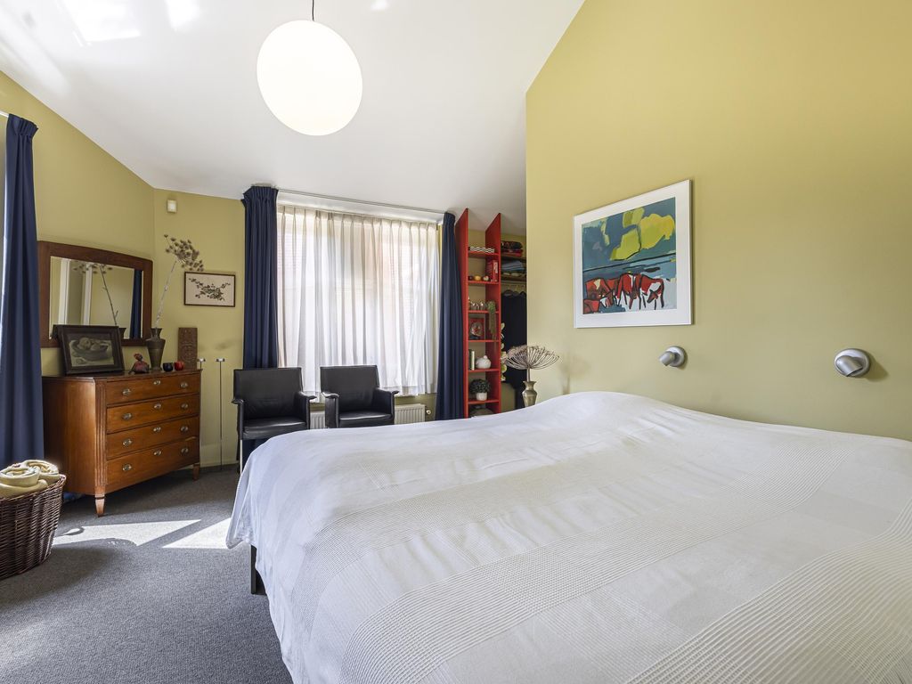 Knobbelzwaan 4, Hardinxveld-Giessendam