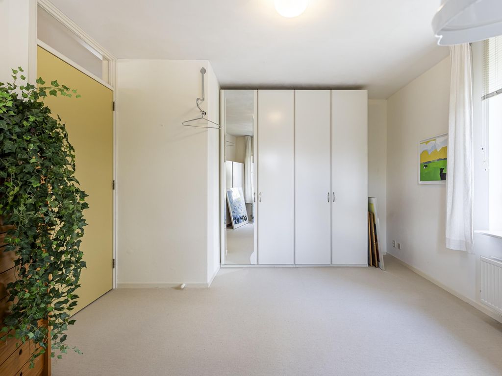 Knobbelzwaan 4, Hardinxveld-Giessendam