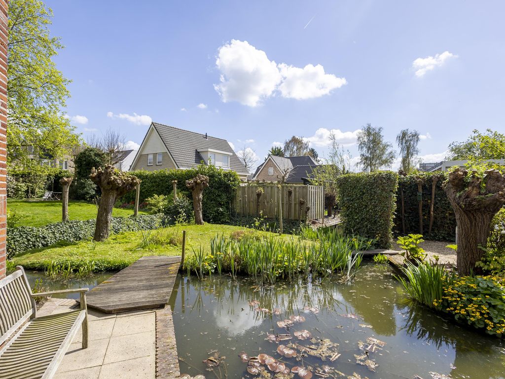 Knobbelzwaan 4, Hardinxveld-Giessendam