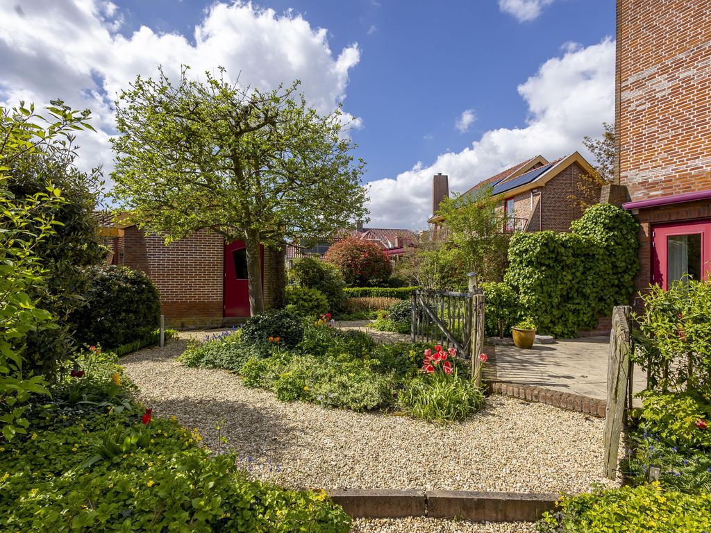 Knobbelzwaan 4, Hardinxveld-Giessendam