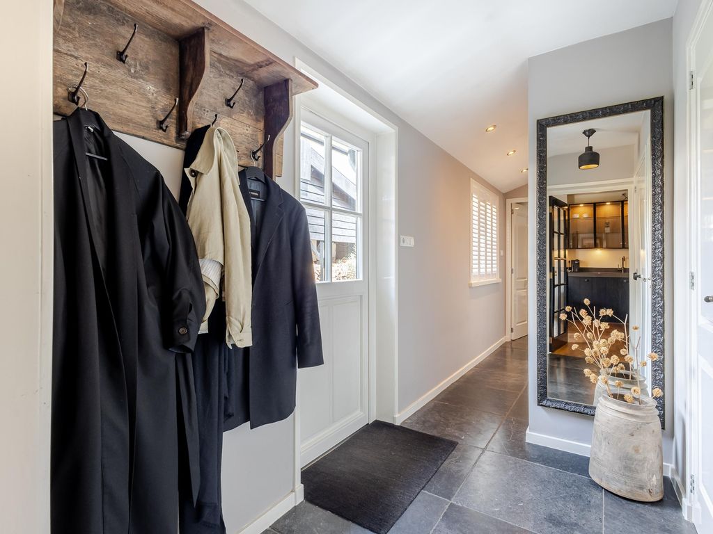 Nieuweweg 37, Hardinxveld-Giessendam