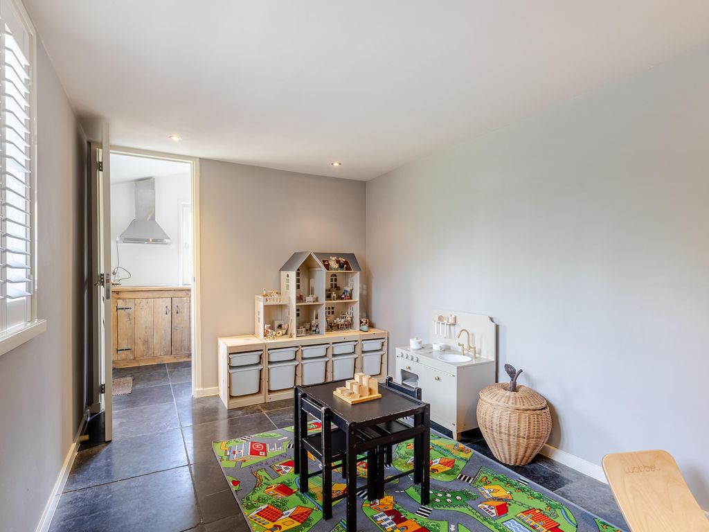 Nieuweweg 37, Hardinxveld-Giessendam