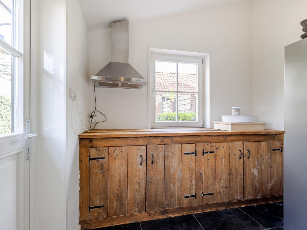 Nieuweweg 37, Hardinxveld-Giessendam