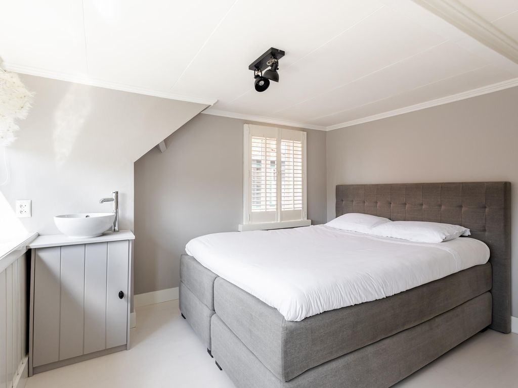 Nieuweweg 37, Hardinxveld-Giessendam