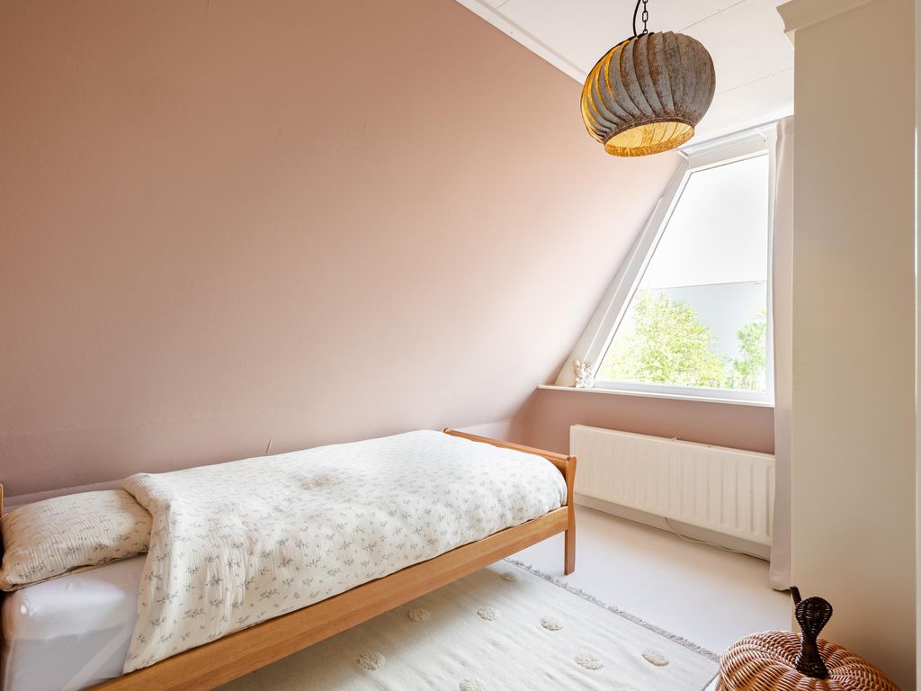 Nieuweweg 37, Hardinxveld-Giessendam