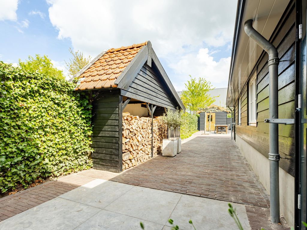 Nieuweweg 37, Hardinxveld-Giessendam