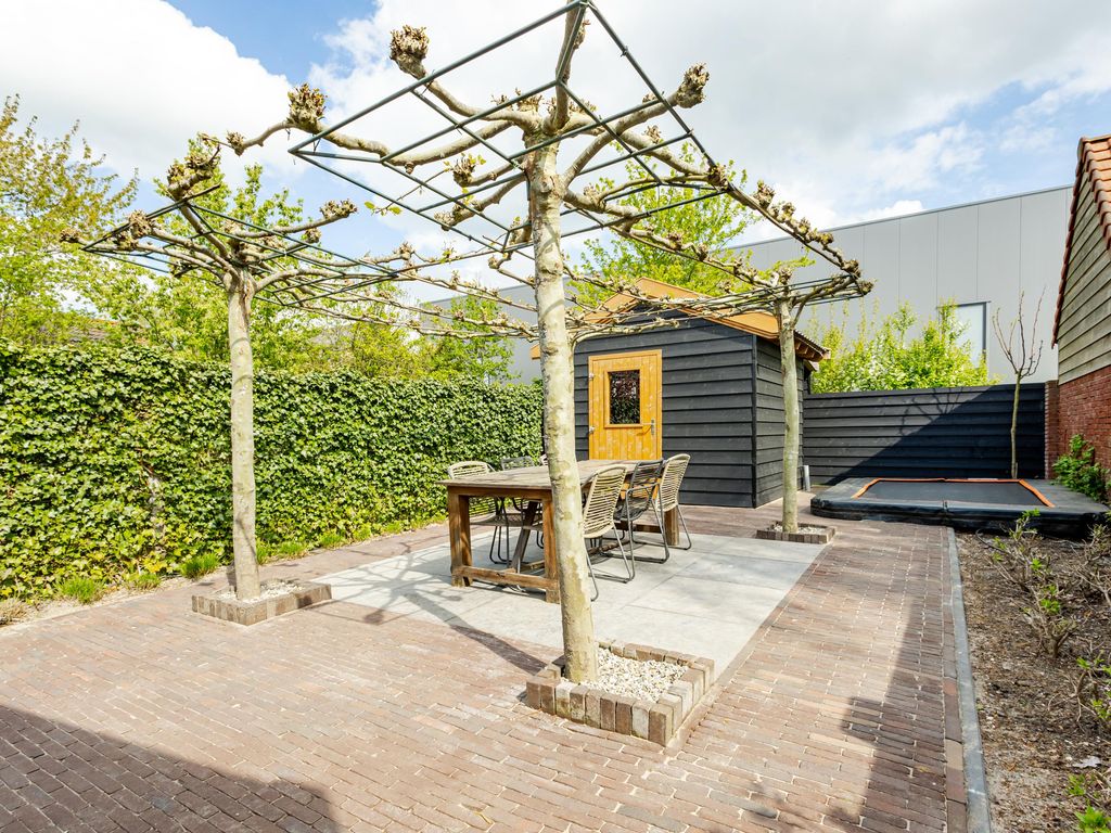 Nieuweweg 37, Hardinxveld-Giessendam