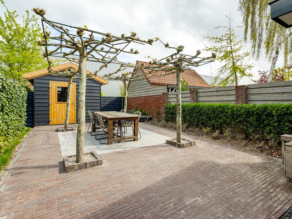 Nieuweweg 37, Hardinxveld-Giessendam