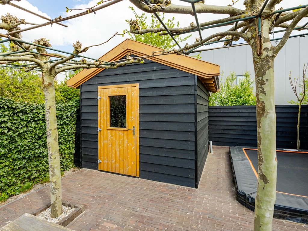 Nieuweweg 37, Hardinxveld-Giessendam