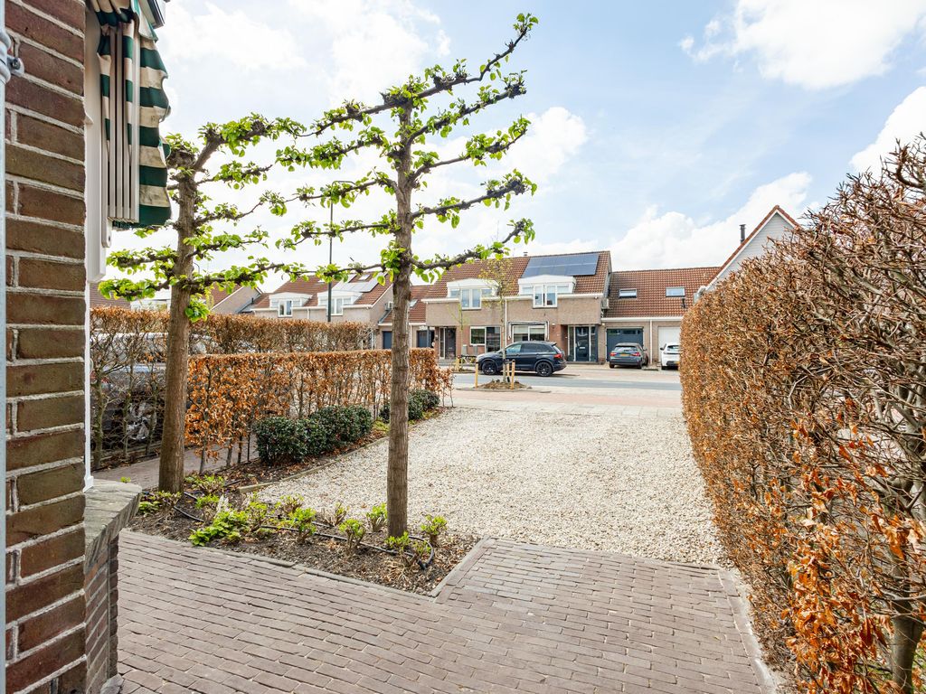 Nieuweweg 37, Hardinxveld-Giessendam