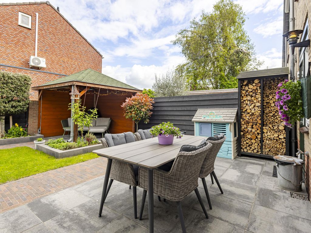 Graaf Adolfstraat 26, Hardinxveld-Giessendam