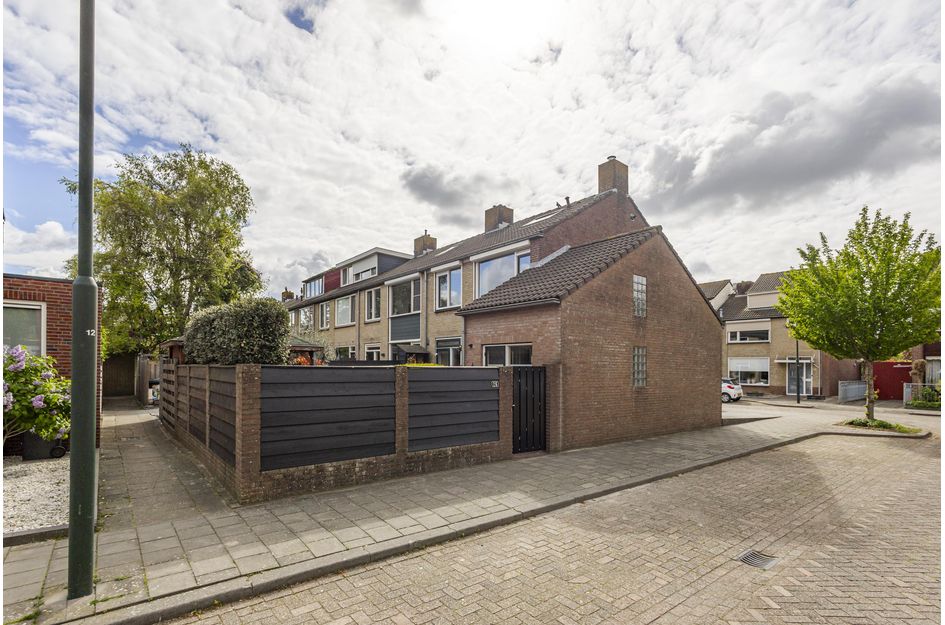 Graaf Adolfstraat 26