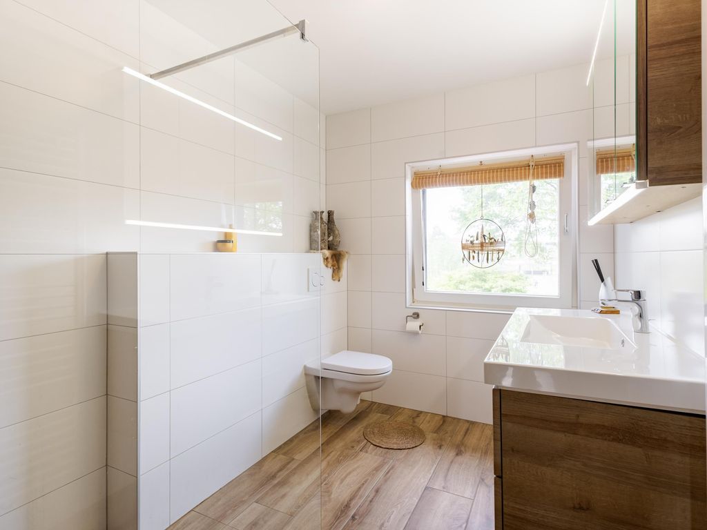 Ekster 4, HARDINXVELD-GIESSENDAM