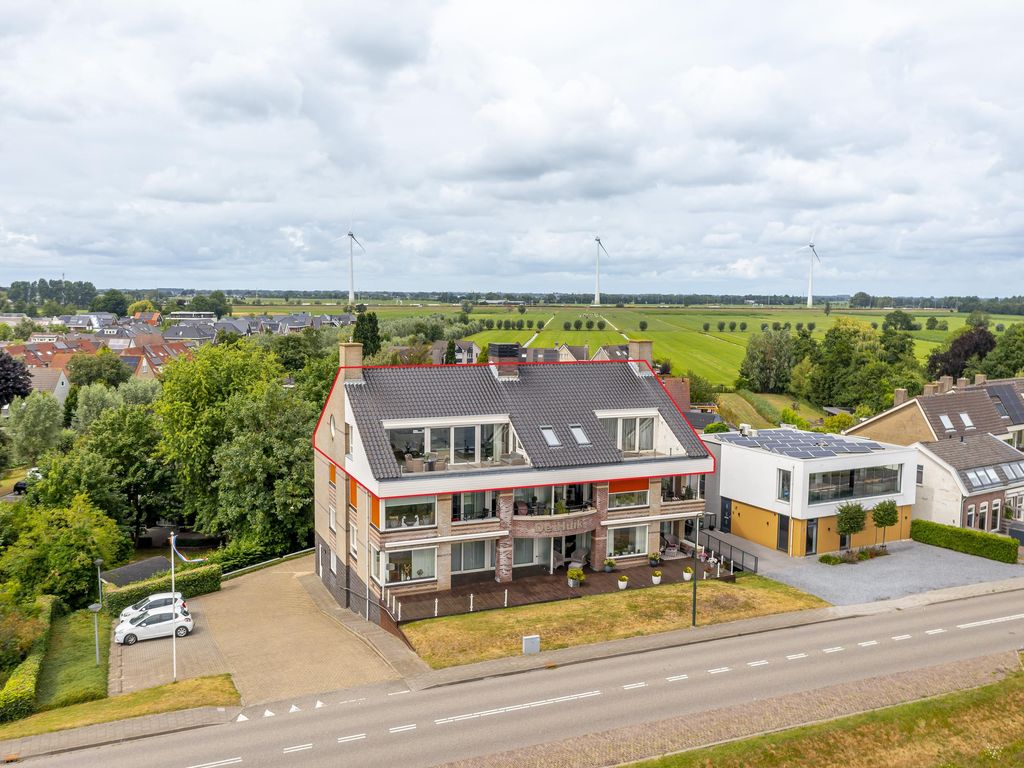 Rivierdijk 199, HARDINXVELD-GIESSENDAM