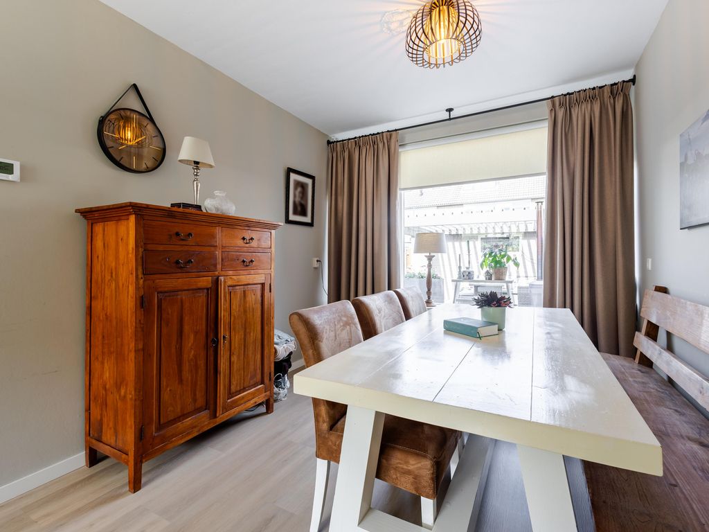 Groot Veldsweer 28, HARDINXVELD-GIESSENDAM