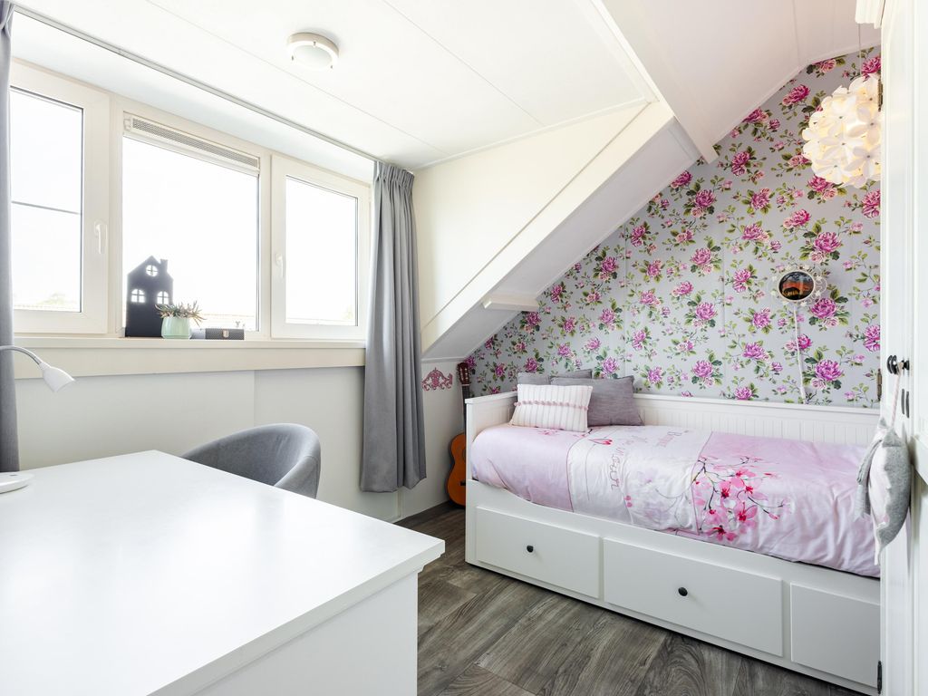 Groot Veldsweer 28, HARDINXVELD-GIESSENDAM