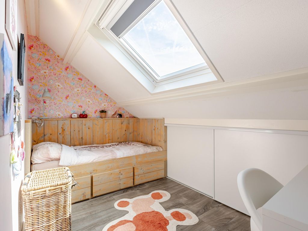 Groot Veldsweer 28, HARDINXVELD-GIESSENDAM