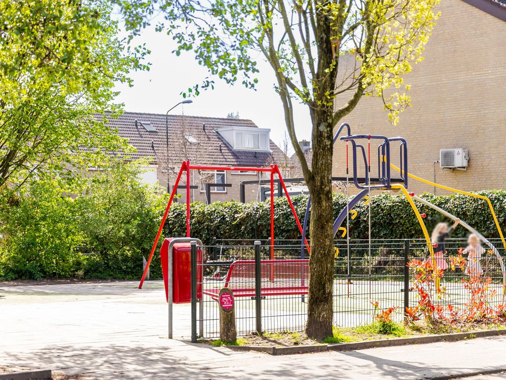 Groot Veldsweer 28, HARDINXVELD-GIESSENDAM