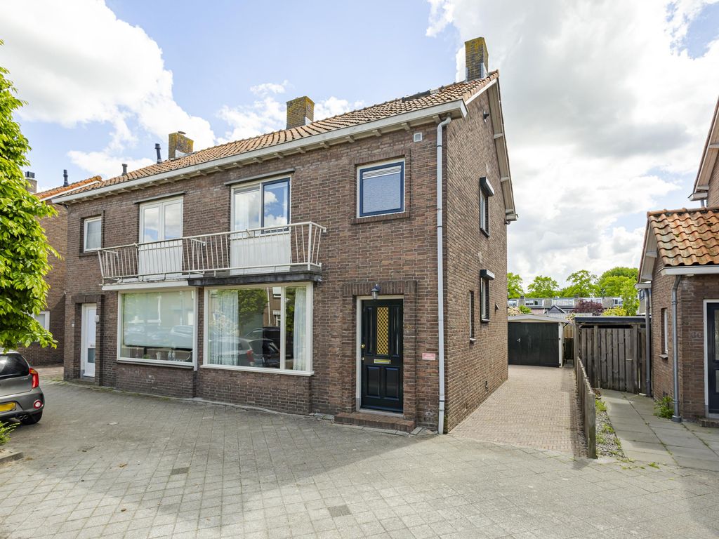 Troelstrastraat 58, Hardinxveld-Giessendam