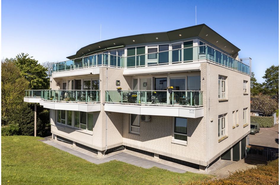 Rivierdijk 245