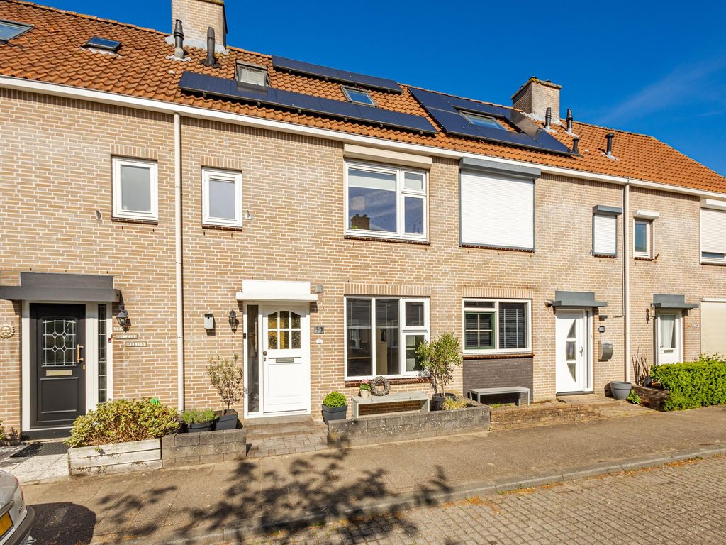 P.A. de Genestetstraat 57, Sliedrecht