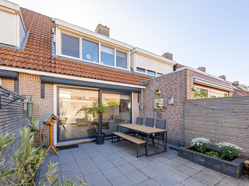 P.A. de Genestetstraat 57, Sliedrecht