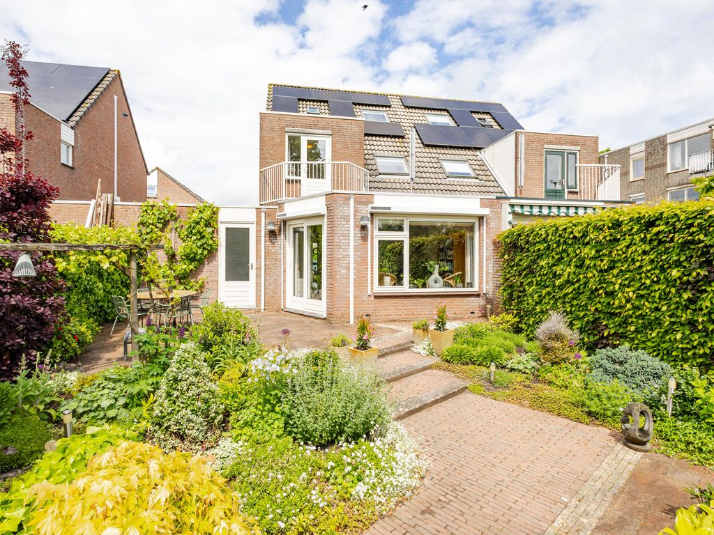 Vierling 4, HARDINXVELD-GIESSENDAM