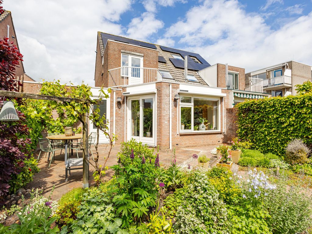 Vierling 4, HARDINXVELD-GIESSENDAM