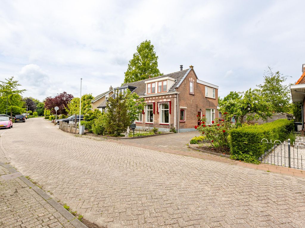 Kerkweg 68, Hardinxveld-Giessendam