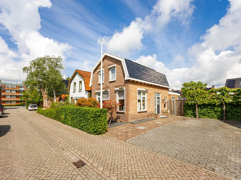 Weteringstraat 43, HARDINXVELD-GIESSENDAM