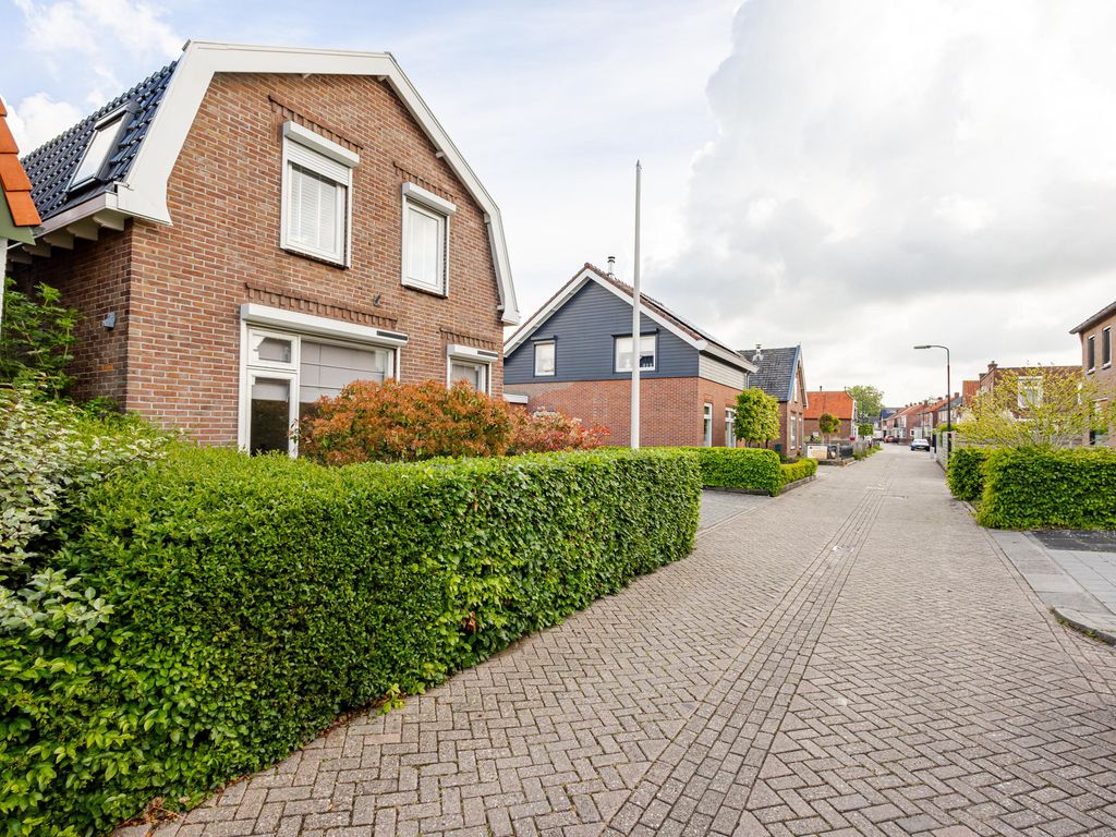 Weteringstraat 43, HARDINXVELD-GIESSENDAM