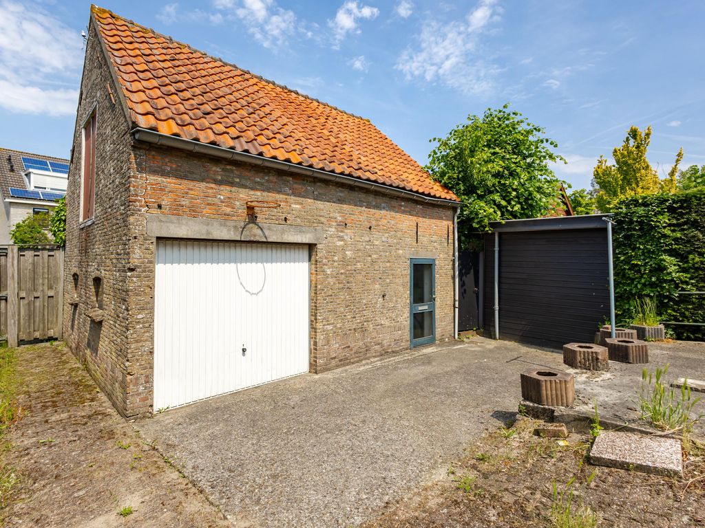 Breedewaij 64, Hardinxveld-Giessendam